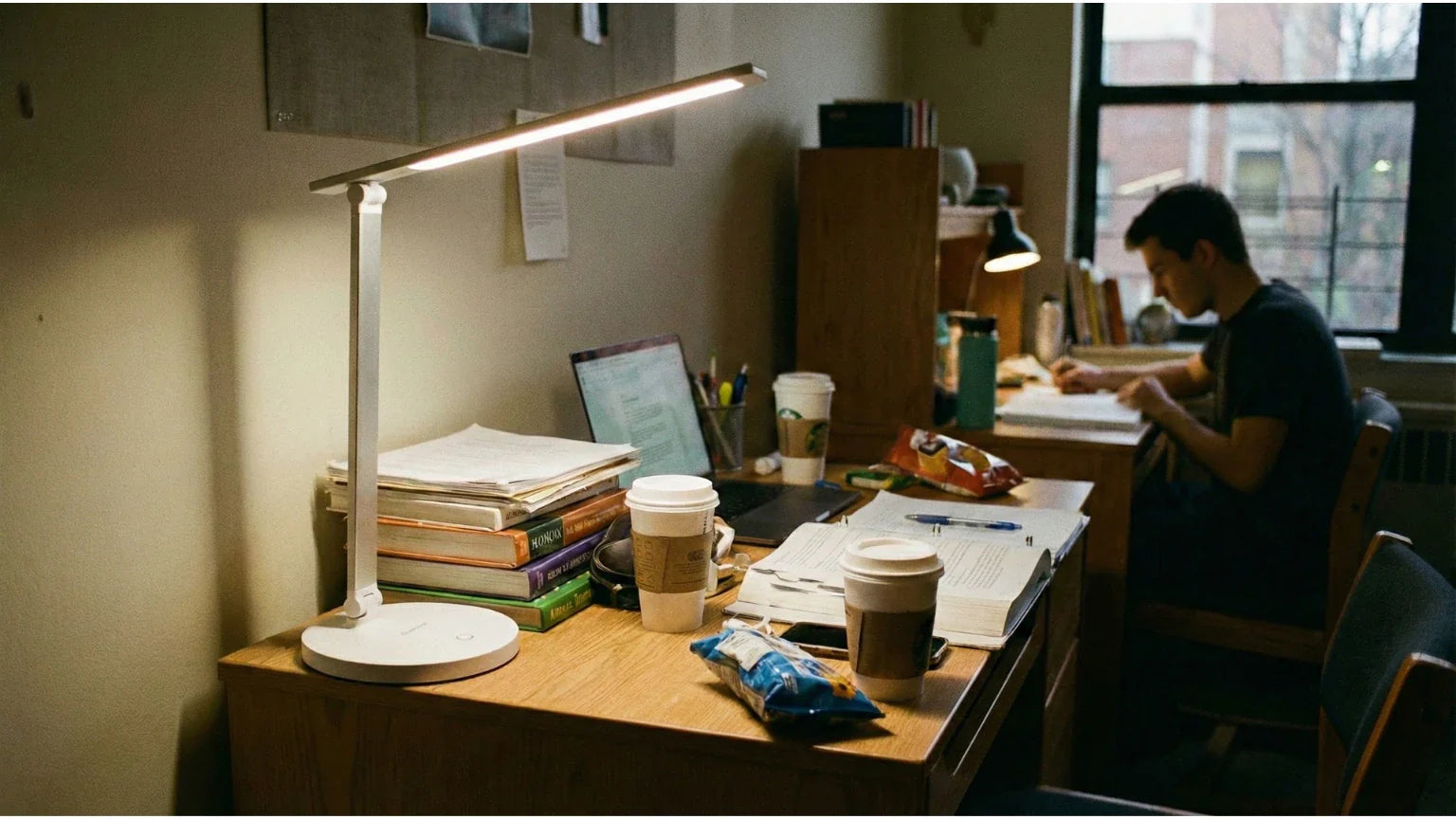Lampe de Bureau pour petit espace Image