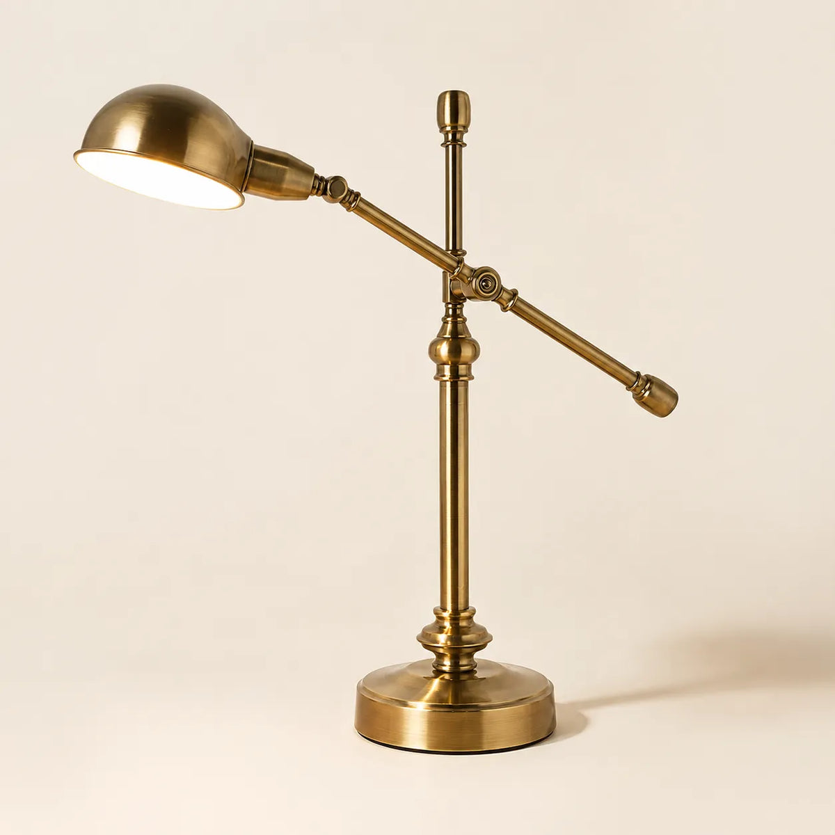 Lampe de Bureau Vintage Cuivrée Arrondie