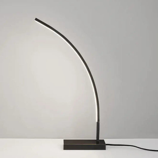 Lampe de Bureau LED Incurvée sur un bureau gris