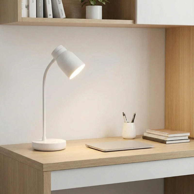 Lampe de Bureau LED Blanche Sans Fil sur un bureau étudiant