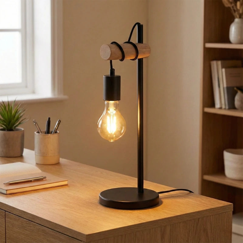 Lampe de Bureau Vintage Ampoule Suspendue sur un bureau en bois